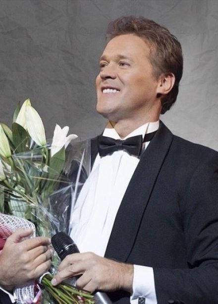 Сергей Любавин