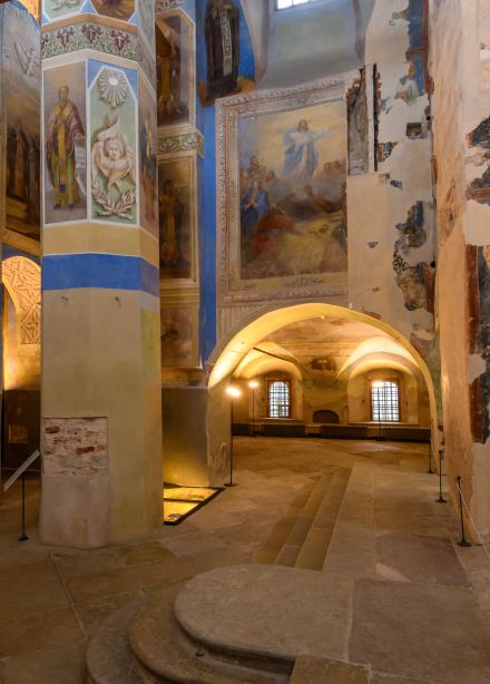 И в целом мире Рождество